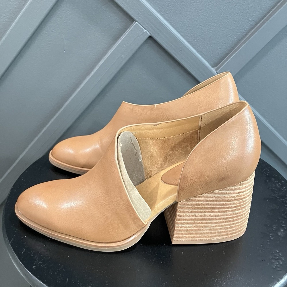 Korks Womens 9.5M Tan Cutout Block Heel Shooties Ankle Booties Comfort Shoes - Picture 4 of 8